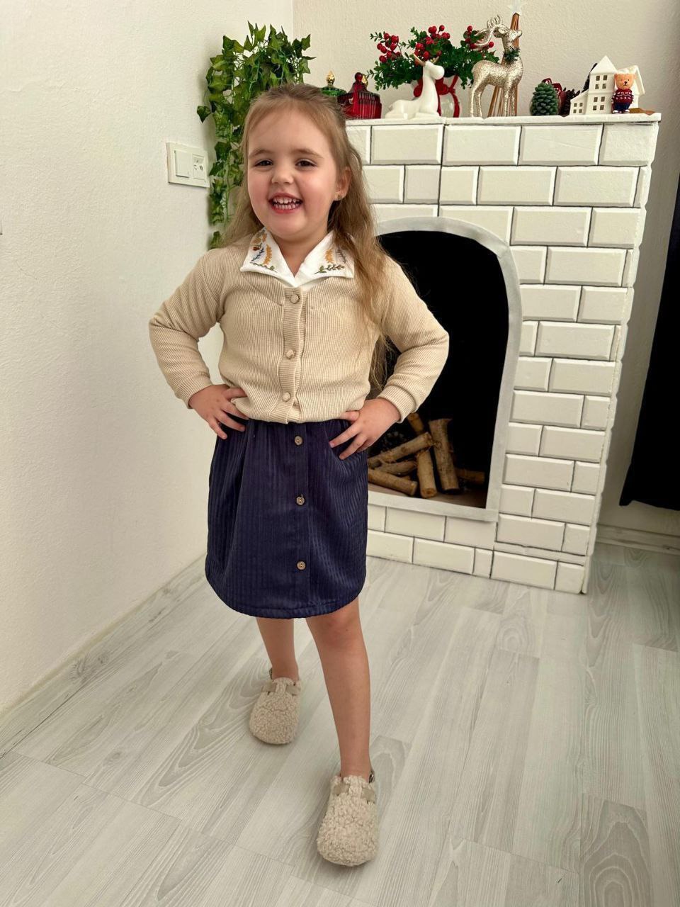 Kız Çocuk Nakışlı Gömlek ,Kot Etek ,Triko Hırka