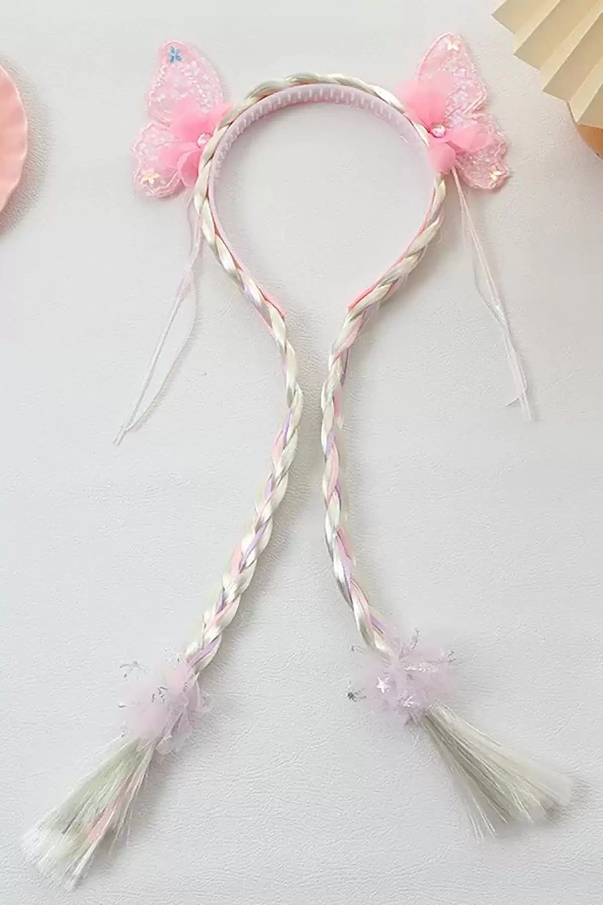 Kelebek Figürlü Örgü Detaylı Çocuk Taç