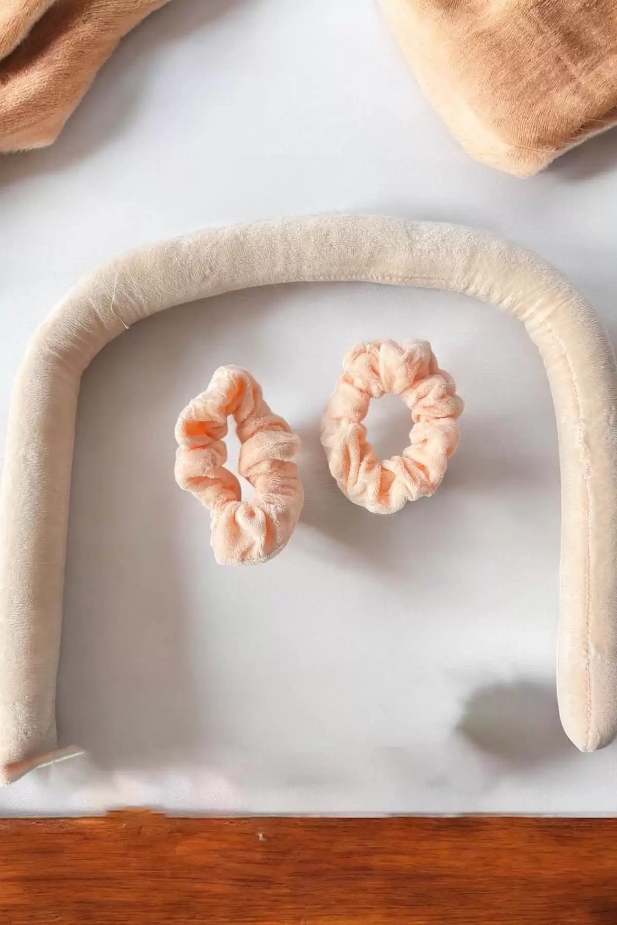 Somon Renk Kadife Isısız Saç Şekillendirici Saç Sosisi Toka Seti